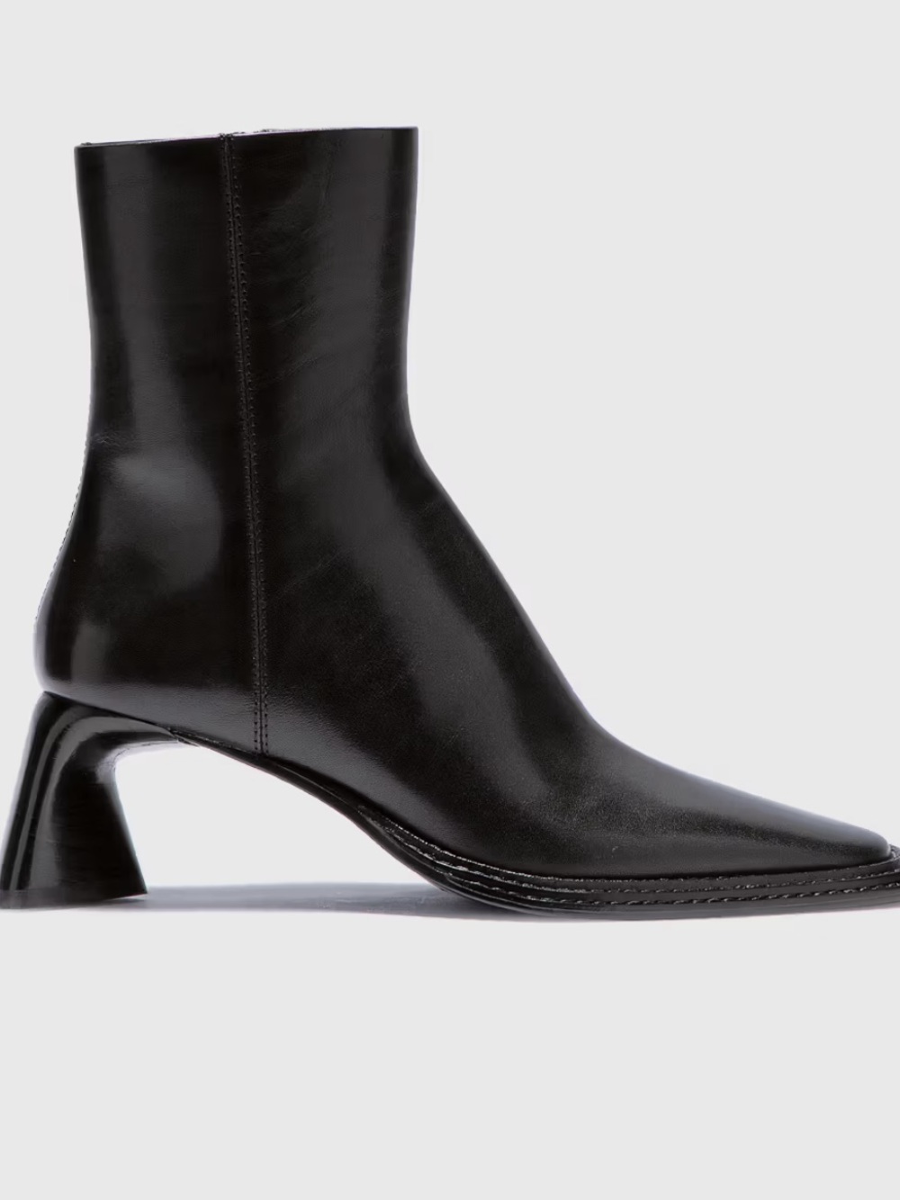 ALEXANDER WANG Women’sa Black Leather Ankle Boots - Sleek Zip Closure - Picture 16 of 17